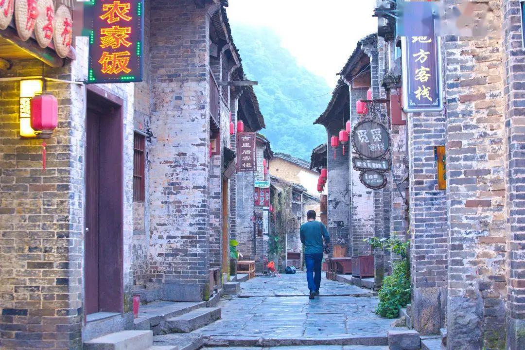 天博·TB(中国)官网携手阿尔梅里亚体育俱乐部,共铸足球激情之约!